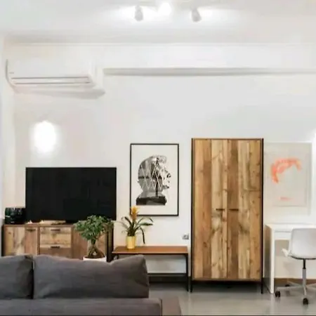 Aparthotel Fashionable Base In In The Old Tailor Factory *