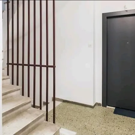Aparthotel Fashionable Base In In The Old Tailor Factory Athens